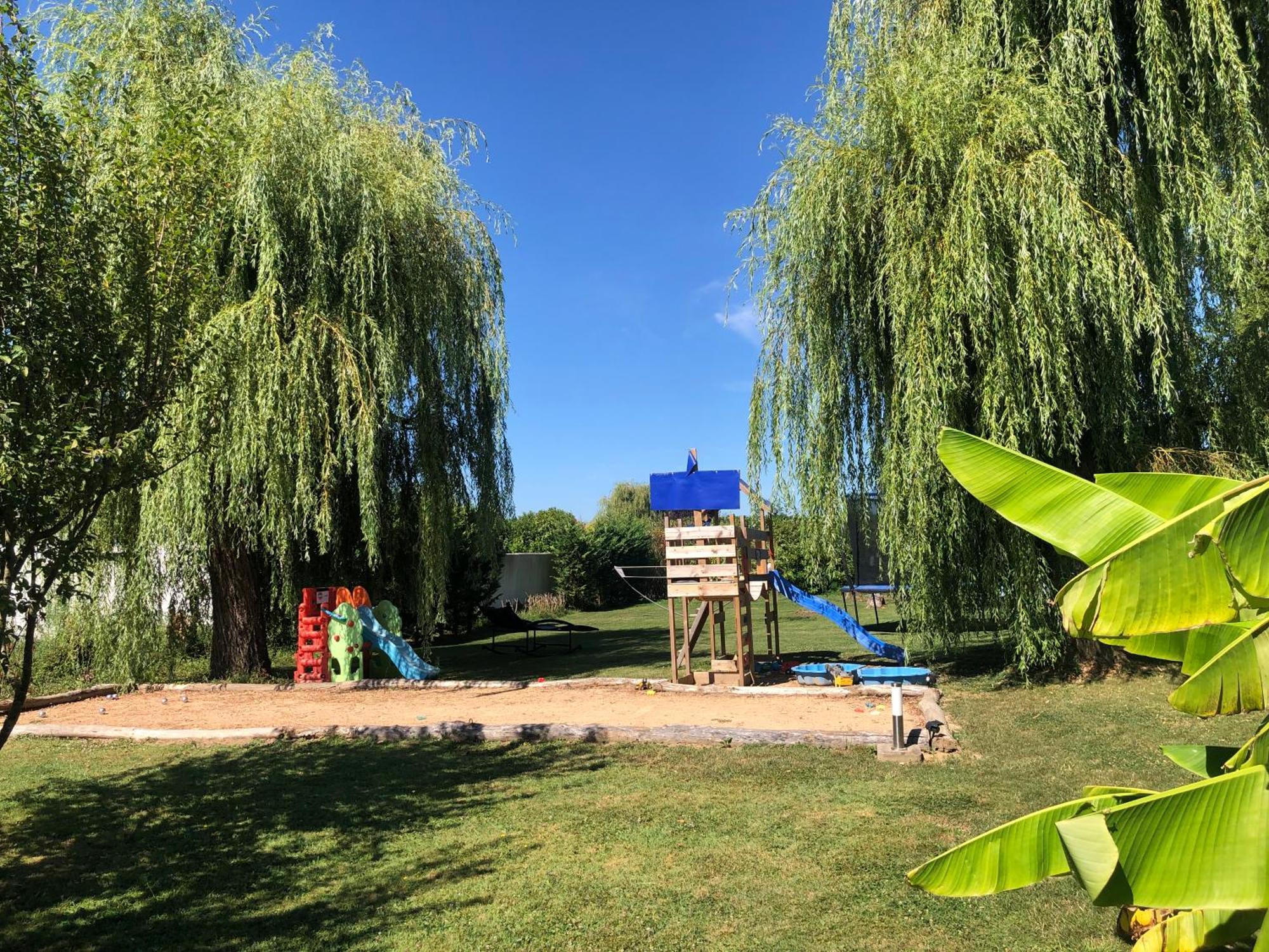 Parc De La Charmille Couette-café Saint-Étienne-sur-Reyssouze