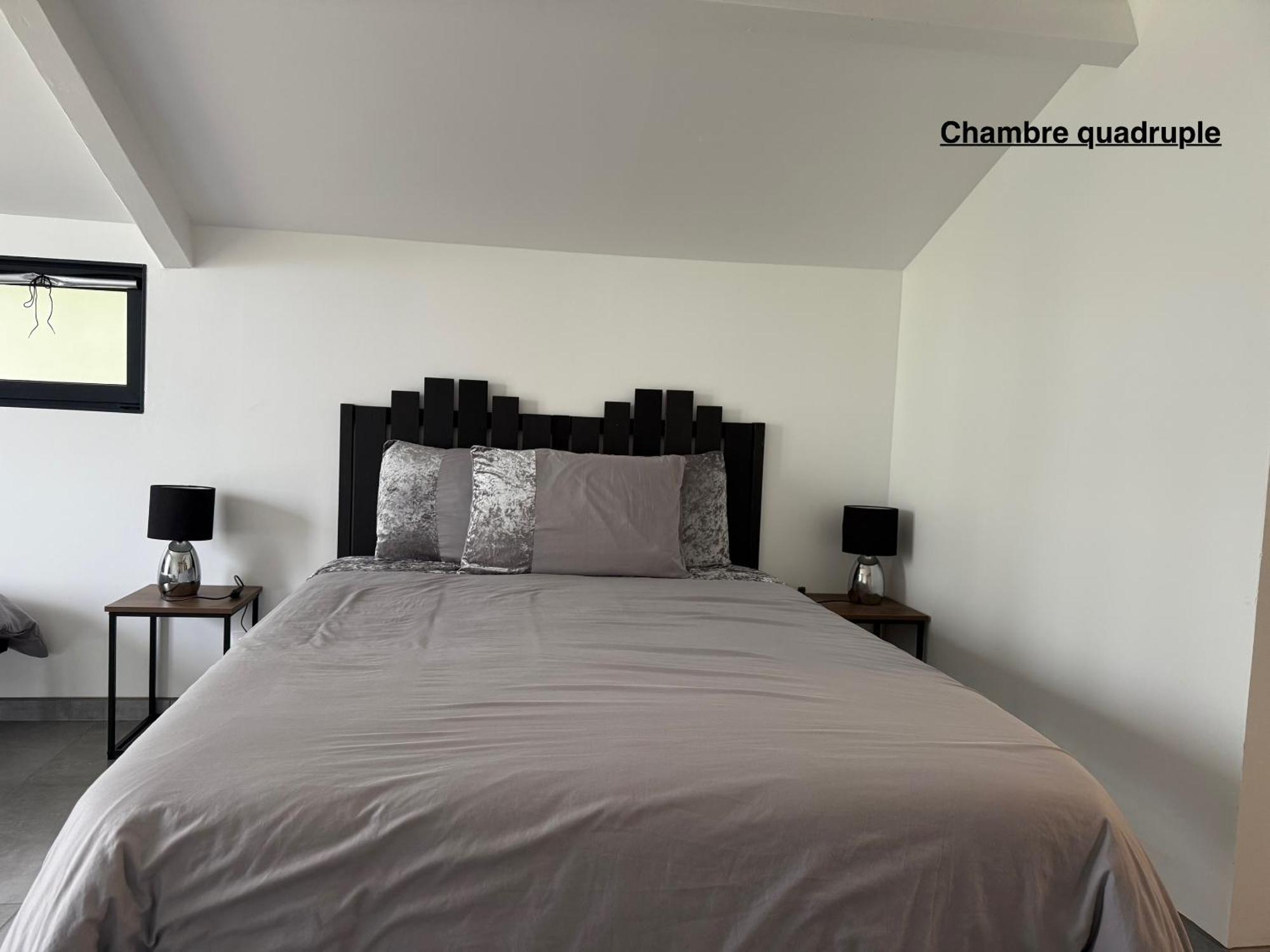 Parc De La Charmille Bed & Breakfast 3*
