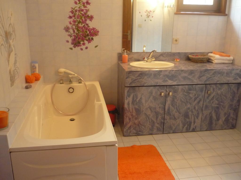 Parc De La Charmille Bed & Breakfast Saint-Étienne-sur-Reyssouze